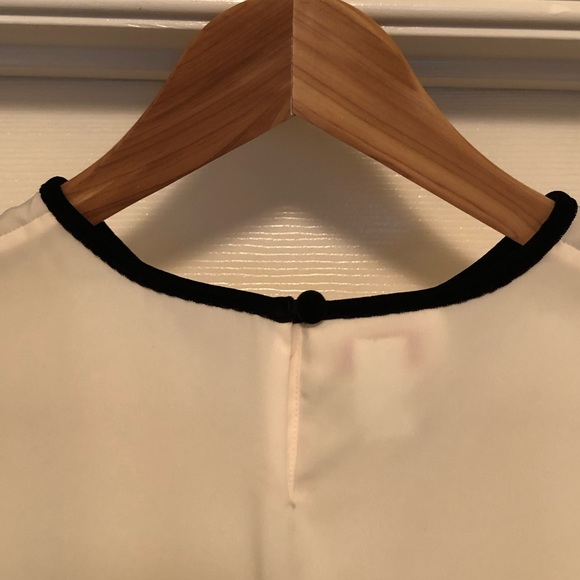 Talbots white flowy blouse with black velvet trim - Picture 3 of 4